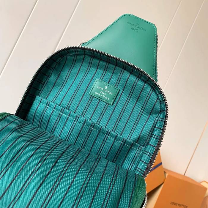 LOUIS VUITTON M12734 コーティングキャンバスショルダー アベニュー サイズ:31x20cm