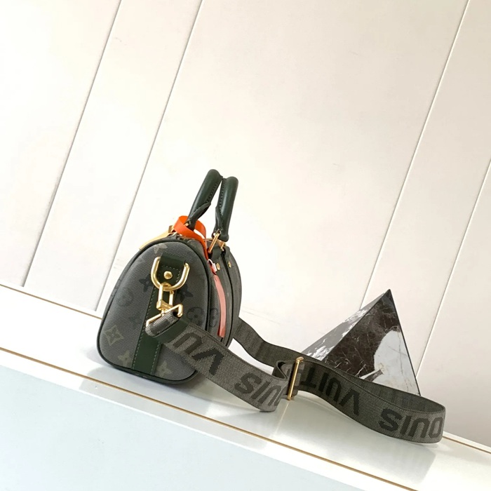 LOUIS VUITTON M26930 キープオール25 オリーブグリーン サイズ:25x15x11cm
