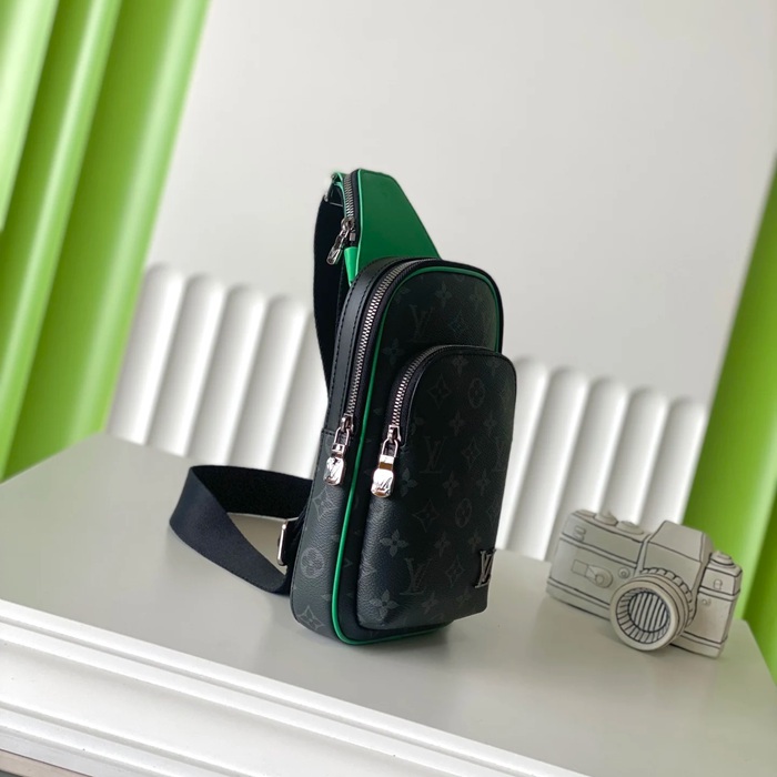 LOUIS VUITTON M25891 アベニュー 黒花ショルダー胸バッグ サイズ:30x16x5.7cm