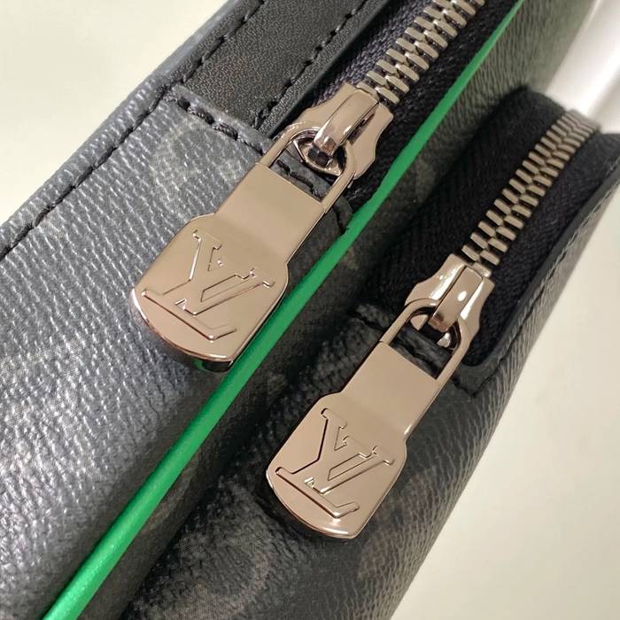 LOUIS VUITTON M25891 アベニュー 黒花ショルダー胸バッグ サイズ:30x16x5.7cm
