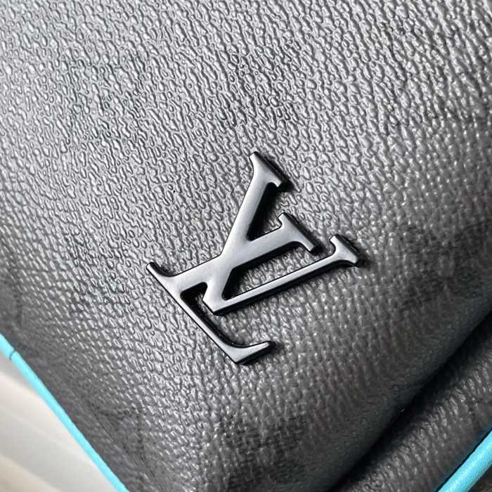 LOUIS VUITTON M11703 アベニュー 灰花ショルダー胸バッグ サイズ:30x16x5.7cm