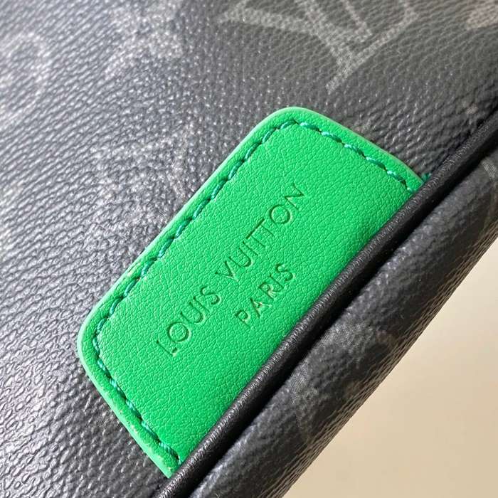 LOUIS VUITTON M25924 ディスカバリー 黒花ウエストバッグ サイズ:44x15cm