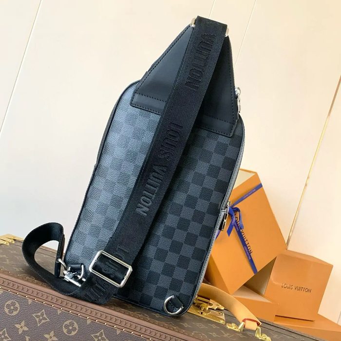 LOUIS VUITTON N45302 小ショルダー アベニュー サイズ:31x20cm