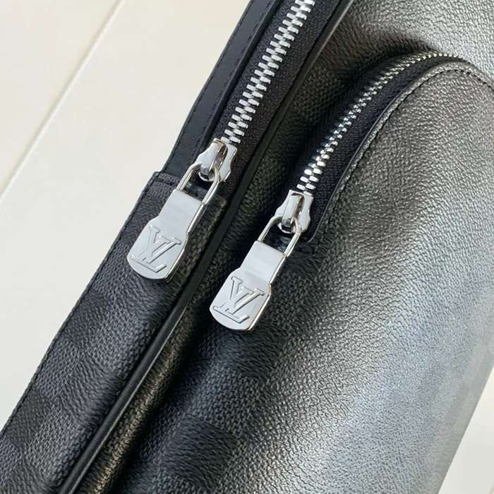 LOUIS VUITTON N45302 小ショルダー アベニュー サイズ:31x20cm