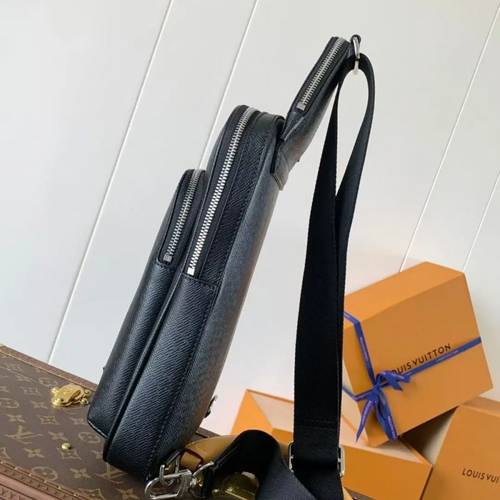 LOUIS VUITTON M30863 小ショルダー アベニュー サイズ:31x20cm