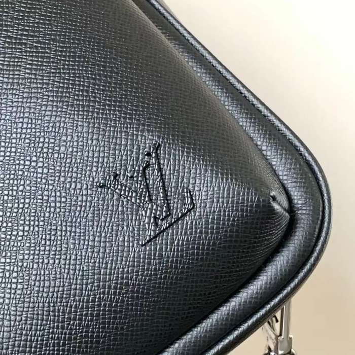 LOUIS VUITTON M30863 小ショルダー アベニュー サイズ:31x20cm