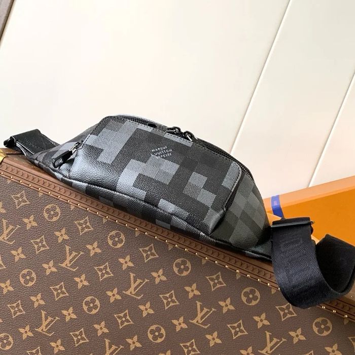 LOUIS VUITTON M14920 迷彩胸バッグ ラッシュ サイズ:30x15cm