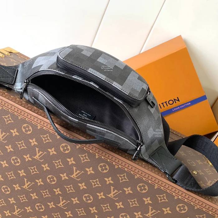 LOUIS VUITTON M14920 迷彩胸バッグ ラッシュ サイズ:30x15cm