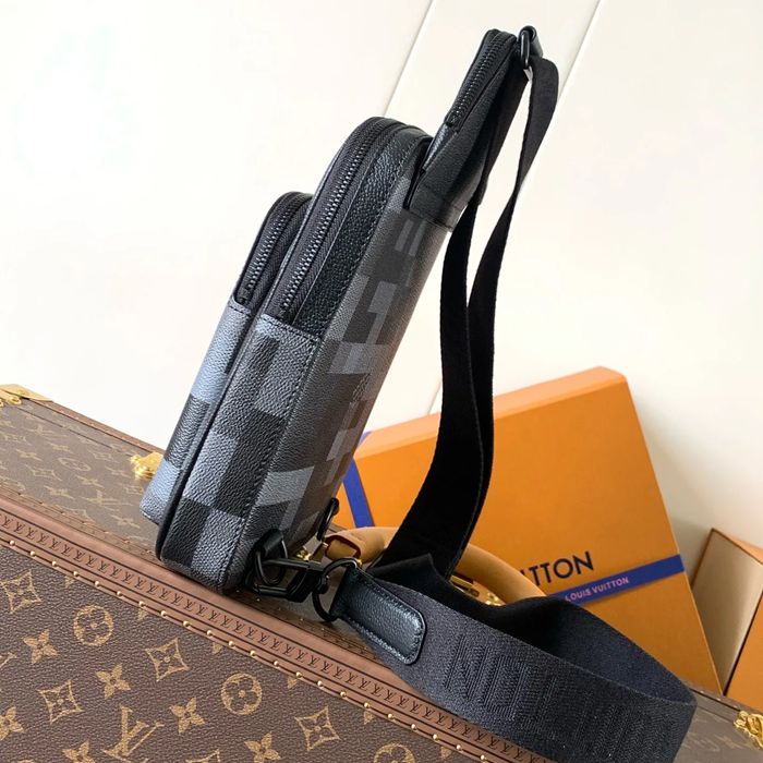 LOUIS VUITTON M14953 黒コーティングキャンバス胸バッグ サイズ:33x16x5.7cm