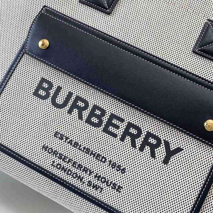BURBERRY キャンバス プリント ショルダーバッグ トート 40x30x16cm サイズ:40x30x16cm