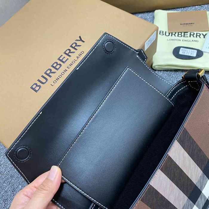 BURBERRY 1301 カーフスキン チェック ショルダーバッグ クラシックチェック 24x18cm サイズ:24x18cm
