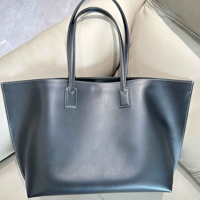 BURBERRY 5031 カーフスキン ショルダーバッグ TB 34x28x14cm サイズ:34x28x14cm