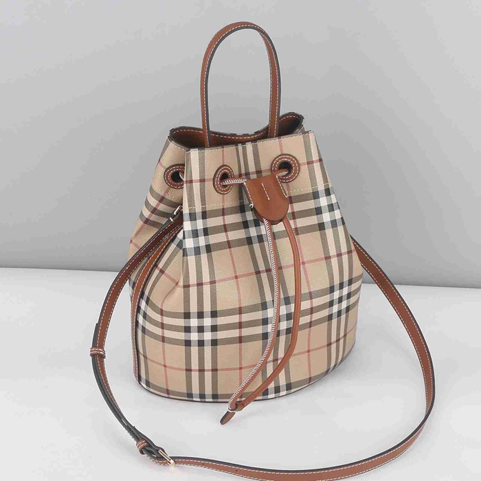 BURBERRY 59611 ブラウン 斜め掛けバッグ クラシックチェック 26x26x16cm サイズ:26x26x16cm