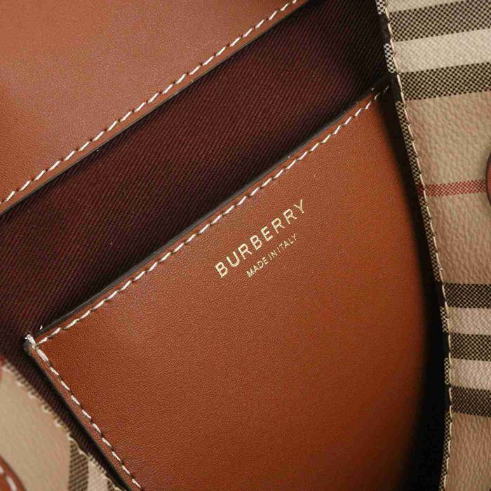 BURBERRY 59611 ブラウン 斜め掛けバッグ クラシックチェック 26x26x16cm サイズ:26x26x16cm