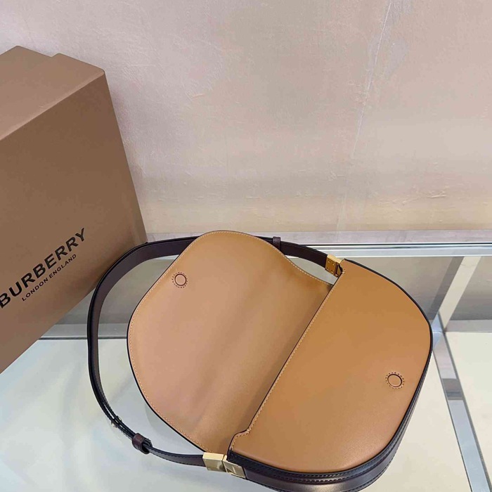BURBERRY 717165 ゴールド 斜め掛けバッグ クラシック 26x15cm サイズ:26x15cm