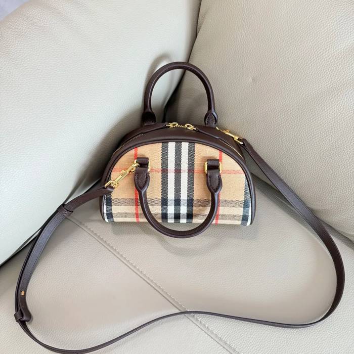 BURBERRY 2811 カーフスキン チェック 斜め掛けバッグ クラシックチェック 20x12cm サイズ:20x12cm