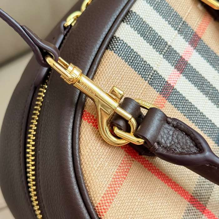 BURBERRY 2811 カーフスキン チェック 斜め掛けバッグ クラシックチェック 20x12cm サイズ:20x12cm