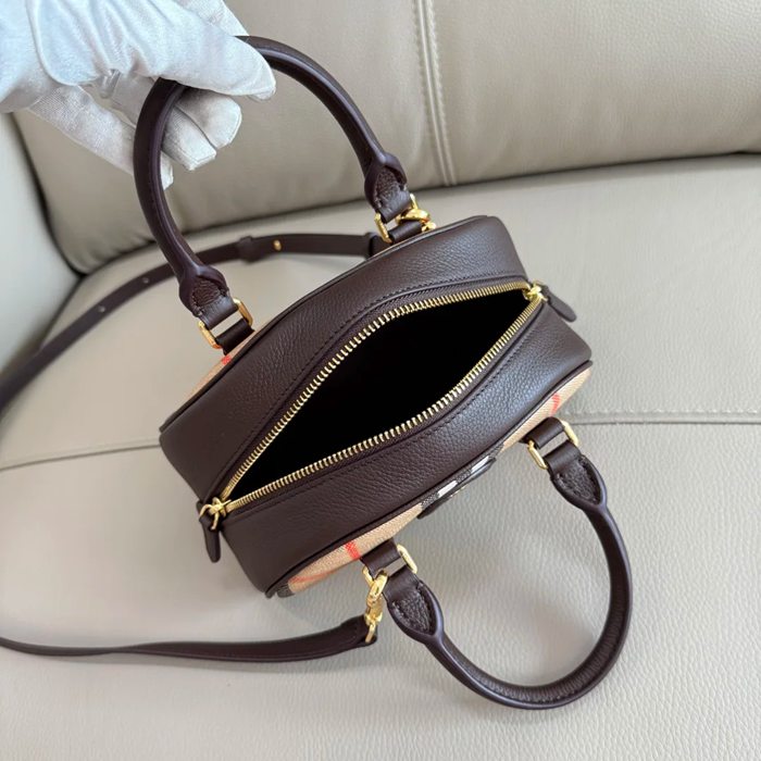 BURBERRY 2811 カーフスキン チェック 斜め掛けバッグ クラシックチェック 20x12cm サイズ:20x12cm