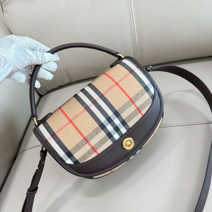 BURBERRY 2160 カーフスキン チェック 斜め掛けバッグ クラシックチェック 24x18cm サイズ:24x18cm