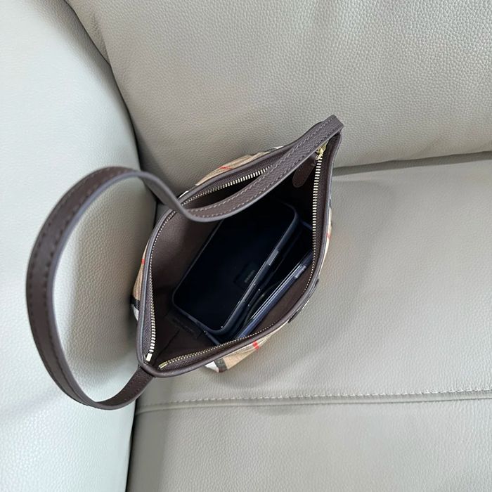 BURBERRY 2781 カーフスキン チェック ショルダーバッグ クラシックチェック 26x16x12cm サイズ:26x16x12cm