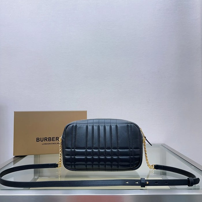 BURBERRY 0211 ラムレザー 斜め掛けバッグ TB 24x15cm サイズ:24x15cm