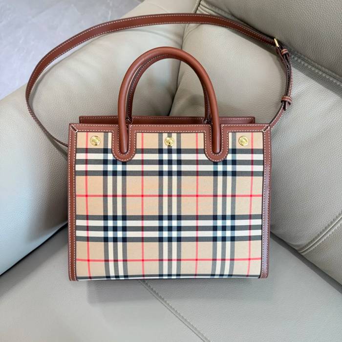 BURBERRY 2661 チェック ショルダーバッグ クラシックチェック 32x25x15cm サイズ:32x25x15cm