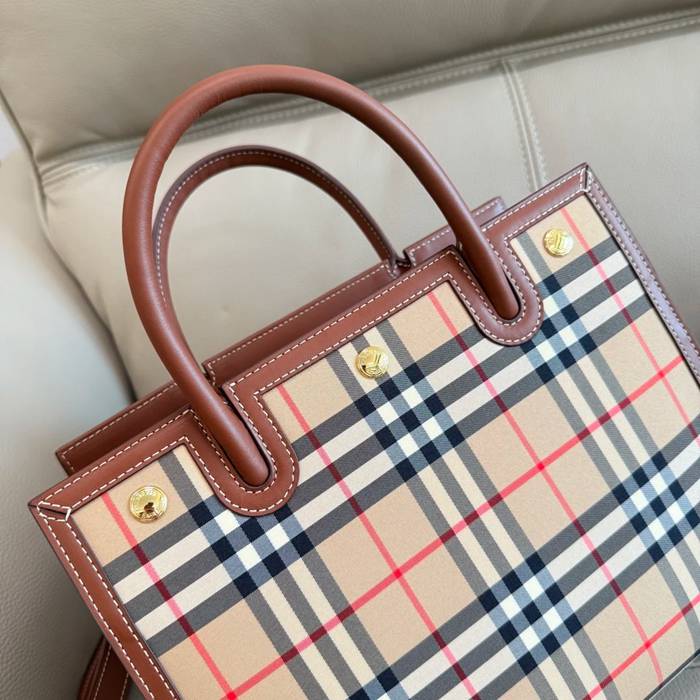 BURBERRY 2661 チェック ショルダーバッグ クラシックチェック 32x25x15cm サイズ:32x25x15cm