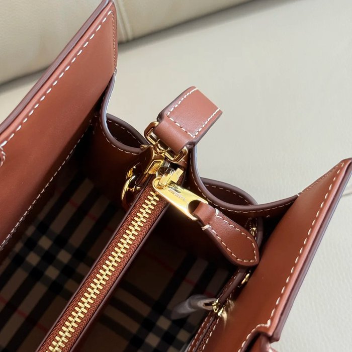 BURBERRY 2661 チェック ショルダーバッグ クラシックチェック 32x25x15cm サイズ:32x25x15cm