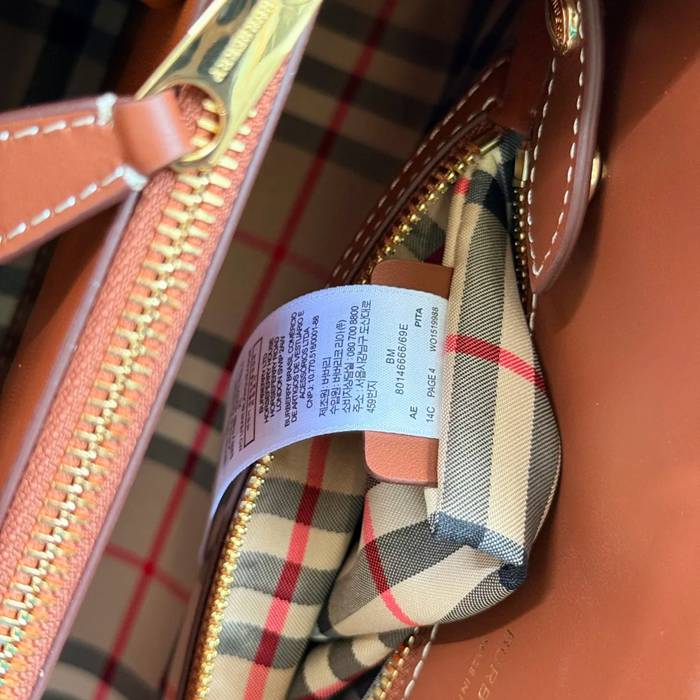 BURBERRY 2671 チェック 斜め掛けバッグ クラシックチェック 26x20x14cm サイズ:26x20x14cm
