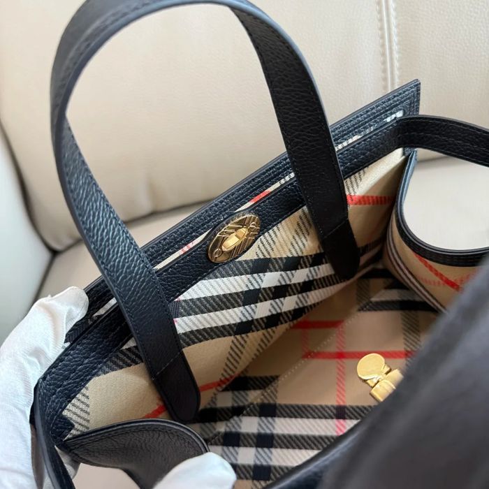 BURBERRY 3491 カーフスキン チェック 斜め掛けバッグ クラシックチェック 24x20x13cm サイズ:24x20x13cm