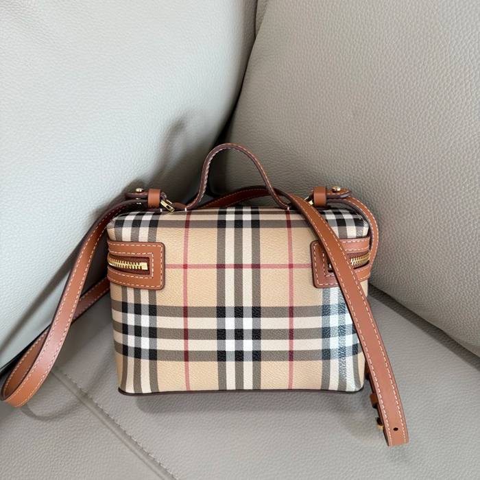 BURBERRY 5251 カーフスキン ベージュ 斜め掛けバッグ クラシックチェック 20x15cm サイズ:20x15cm