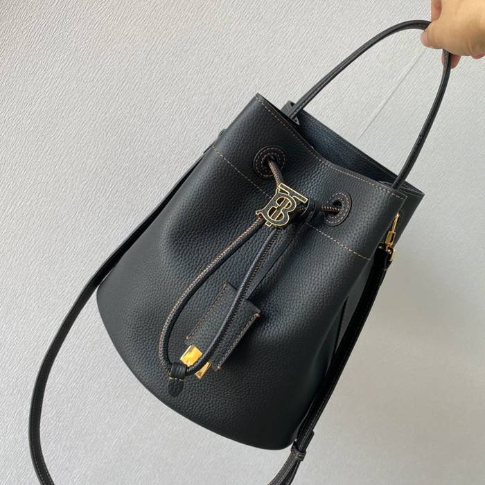 BURBERRY 6911 カーフスキン 斜め掛けバッグ TB 26x26x16cm サイズ:26x26x16cm