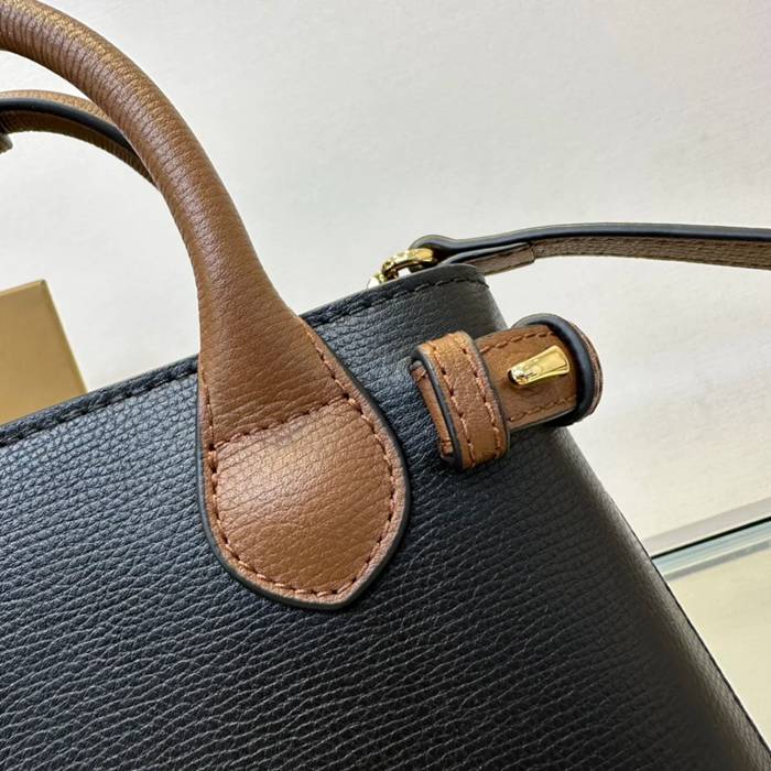 BURBERRY 7121 カーフレザー チェック 斜め掛けバッグ クラシックチェック 22x17x12cm サイズ:22x17x12cm