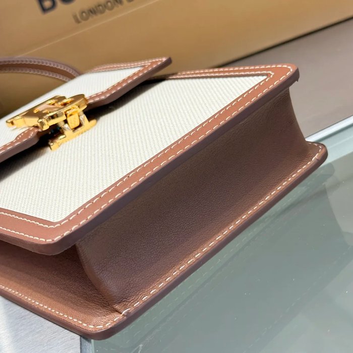 BURBERRY 8991 キャンバス 斜め掛けバッグ TB 19x14cm サイズ:19x14cm