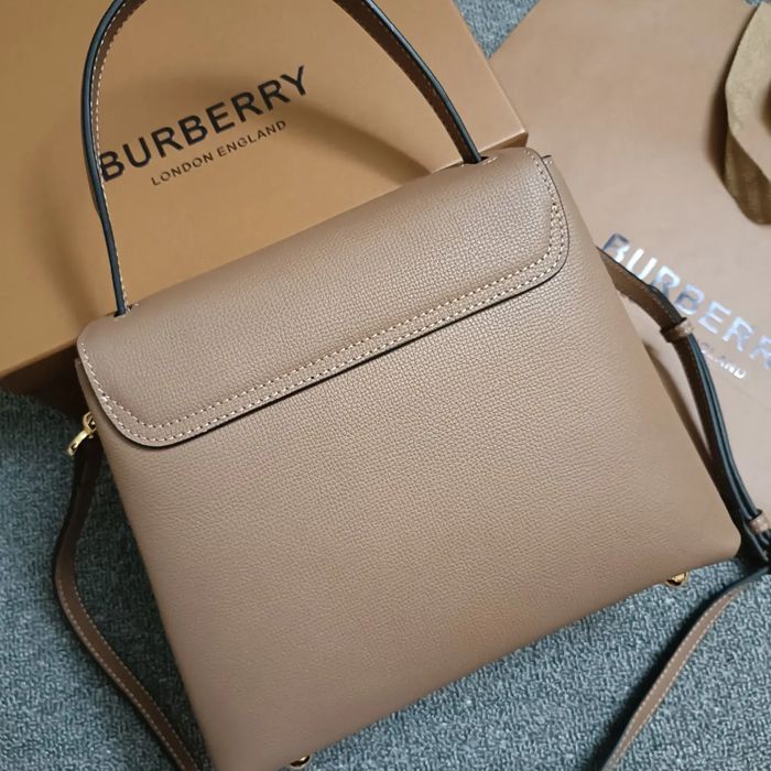 BURBERRY 89019 カーフスキン チェック 斜め掛けバッグ クラシックチェック 26x21x12cm サイズ:26x21x12cm