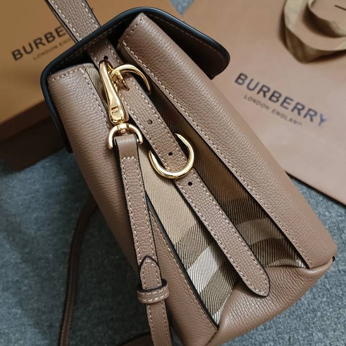 BURBERRY 89019 カーフスキン チェック 斜め掛けバッグ クラシックチェック 26x21x12cm サイズ:26x21x12cm