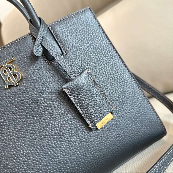 BURBERRY 0441 カーフスキン 斜め掛けバッグ TB 27x20x11cm サイズ:27x20x11cm