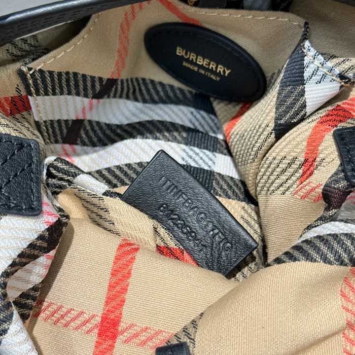 BURBERRY 59416 カーフスキン ベージュ 斜め掛けバッグ クラシックチェック 22x21cm サイズ:22x21cm