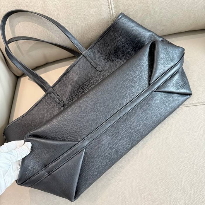 BURBERRY 2221 カーフスキン ショルダーバッグ トート 38x28x16cm サイズ:38x28x16cm