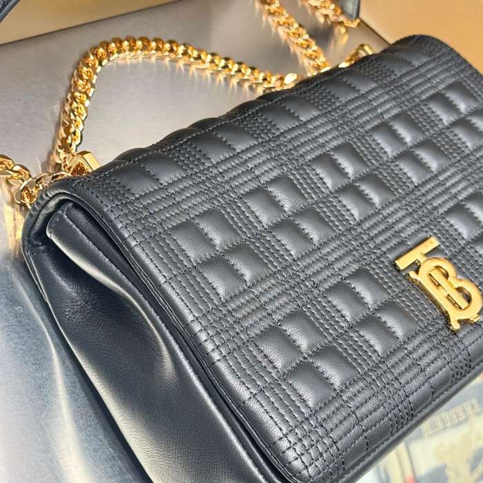 BURBERRY 5981 ラムレザー 斜め掛けバッグ TB 28x17cm サイズ:28x17cm