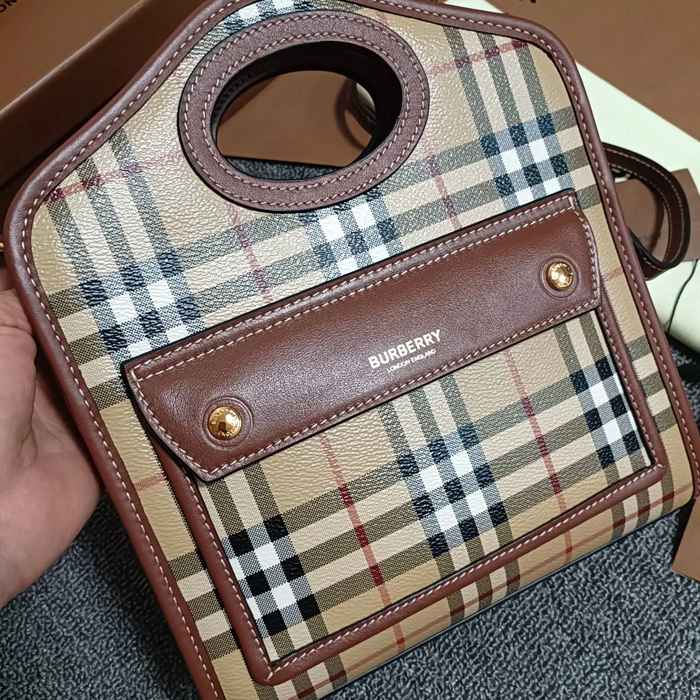 BURBERRY 4776 キャンバス プリント 斜め掛けバッグ トート 26x23cm サイズ:26x23cm