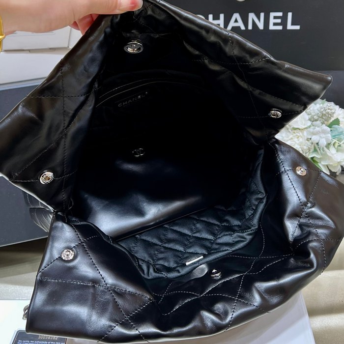 CHANEL 3260 カーフレザー ブラック×シルバー クラシック ファッショナブル 37×35×7cm サイズ:37×35×7cm