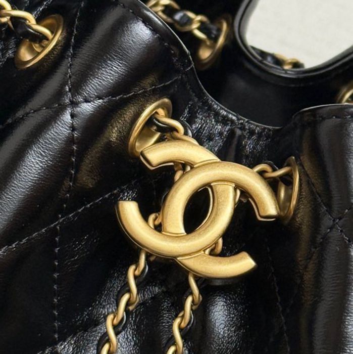 CHANEL 脇下バッグ 小 秋冬 30×30×15cm サイズ:30×30×15cm