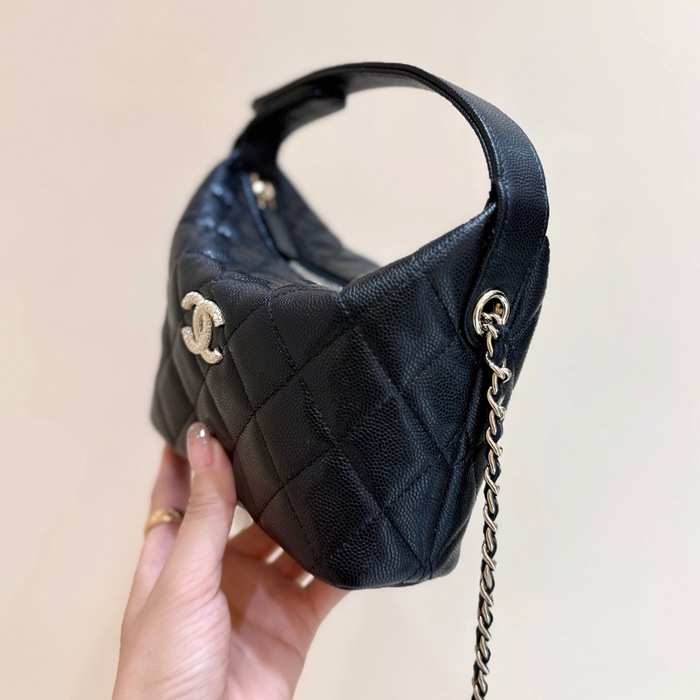 CHANEL カーフレザー 荔枝紋 ブラック×ゴールド 斜め掛けバッグ クラシック 21.5×19×7.5cm サイズ:21.5×19×7.5cm