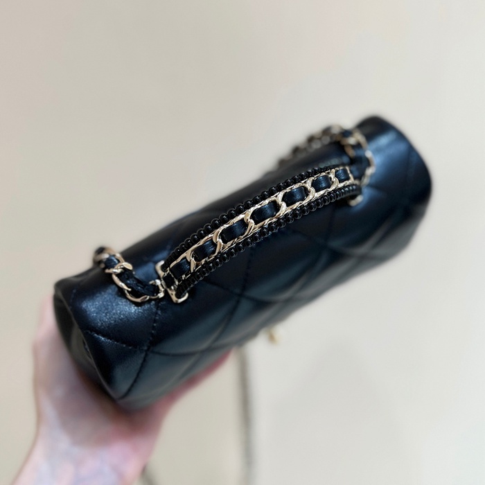 CHANEL ラムレザー ブラック×ゴールド クラシック 小 20×13×6cm サイズ:20×13×6cm