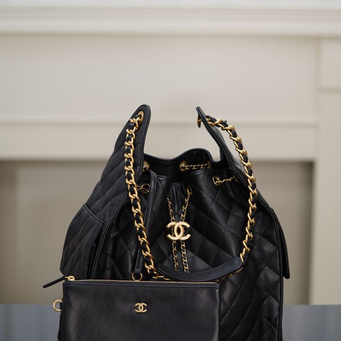CHANEL ブラック×ゴールド バケツバッグ 大 40×30×15cm サイズ:40×30×15cm