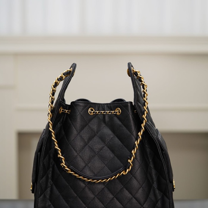 CHANEL ブラック×ゴールド バケツバッグ 大 40×30×15cm サイズ:40×30×15cm