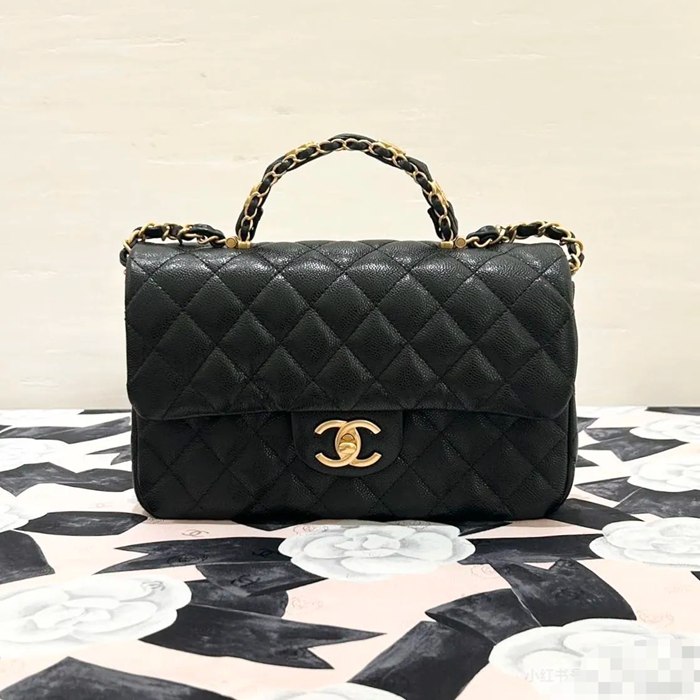 CHANEL カーフレザー 荔枝紋 ブラック クラシック 小 22.5×13.5×6cm サイズ:22.5×13.5×6cm
