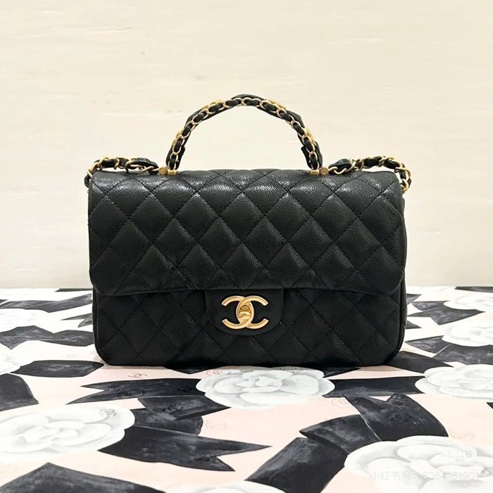 CHANEL カーフレザー 荔枝紋 ブラック クラシック 小 22.5×13.5×6cm サイズ:22.5×13.5×6cm