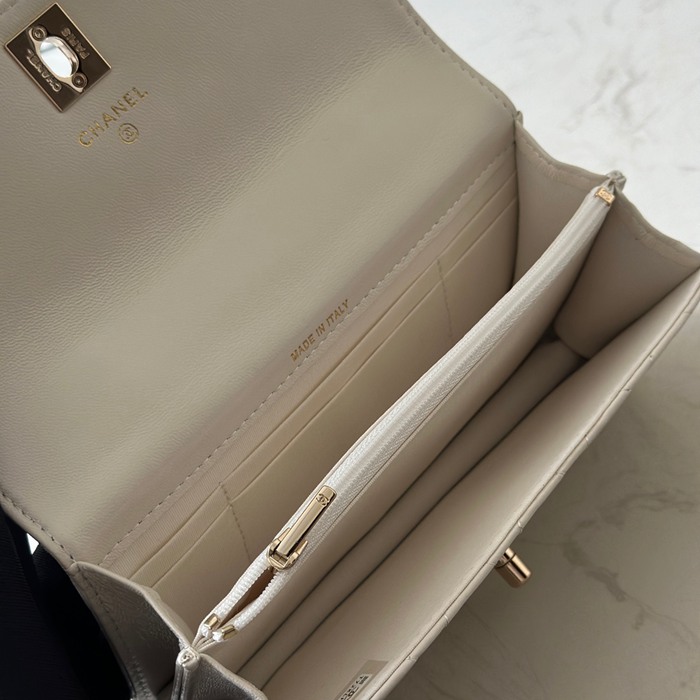 CHANEL 66048 ラムレザー ブラック×ホワイト ハンドバッグ クラシック 19.2×12.3×3.5cm サイズ:19.2×12.3×3.5cm